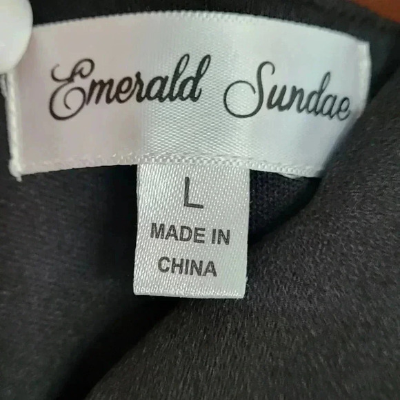 Emerald Sundae Dress Size Large (Juniors), Black Ruched VNeck Bodycon Mini - Picture 3 of 5